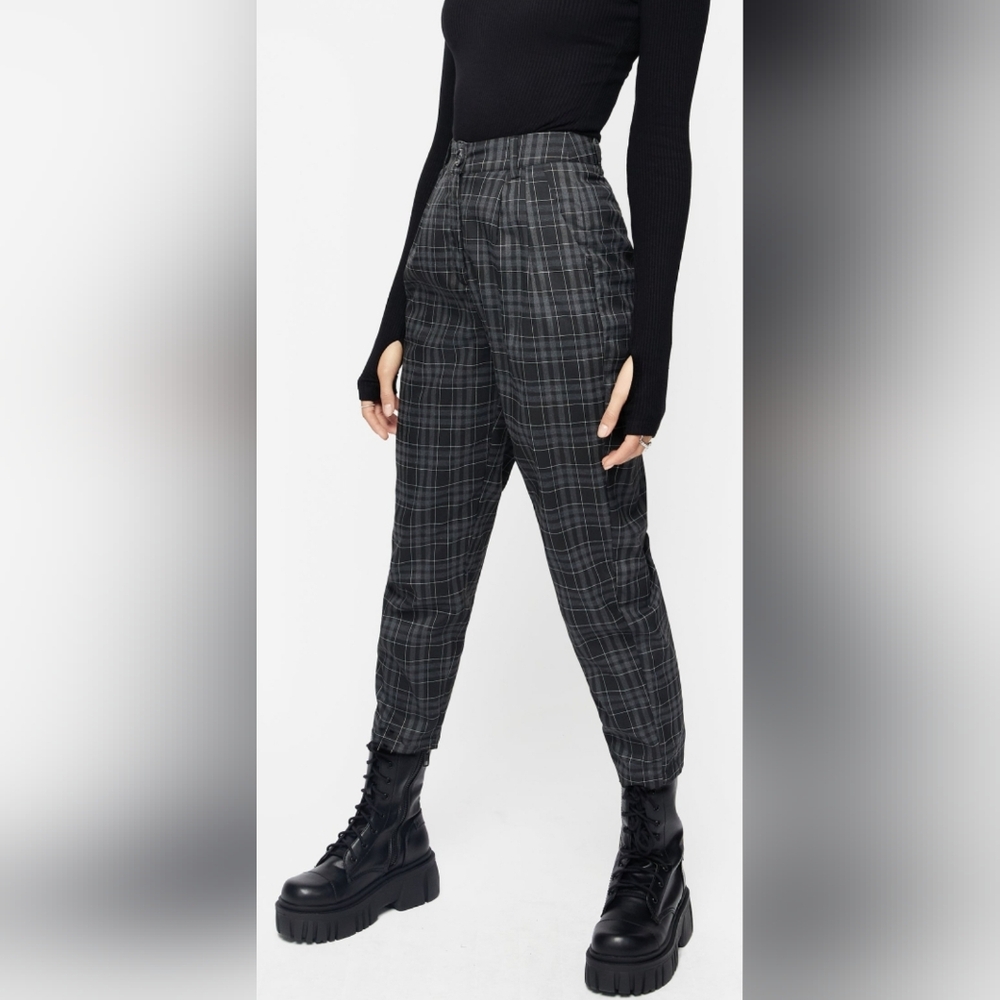 Disturbia Lilin Tapered Trousers
